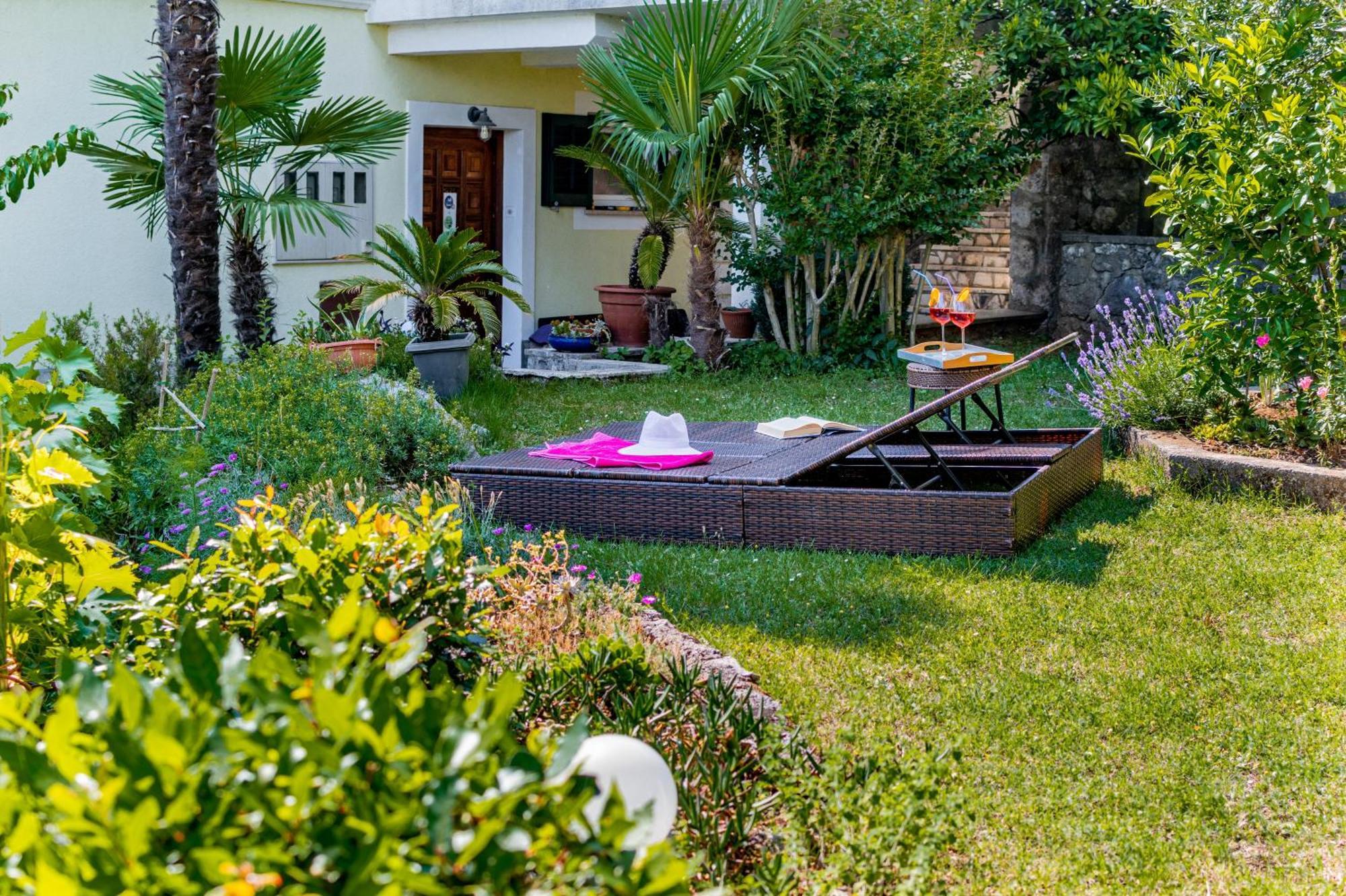 Apartments By The Sea Lovran, Opatija - 7837 المظهر الخارجي الصورة